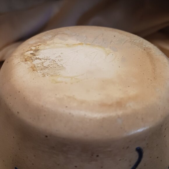 Eldreth sheep pottery crock - Picture 8 of 9